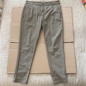 VRST Men’s Golf Pants in Khaki